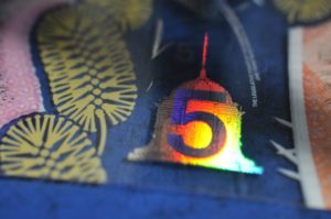 【豪華絢爛】オーストラリア新5ドル紙幣が綺麗すぎてすごい【紙幣シリーズ】