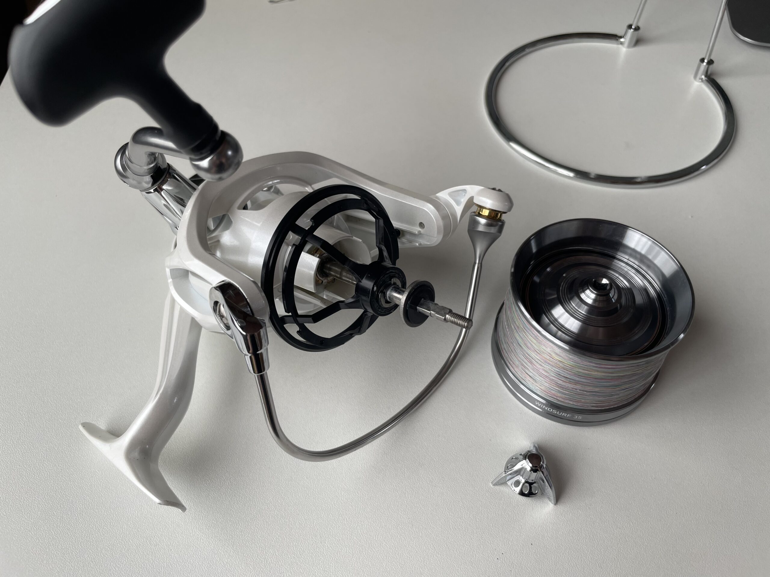 送料無料 ダイワ(DAIWA) スピニングリール(投げ・遠投) 17 クロスキャスト 4500(2017モデル) 人気商品ダイワ(DAIWA) スピニングリール(投げ・遠投) 17 クロス