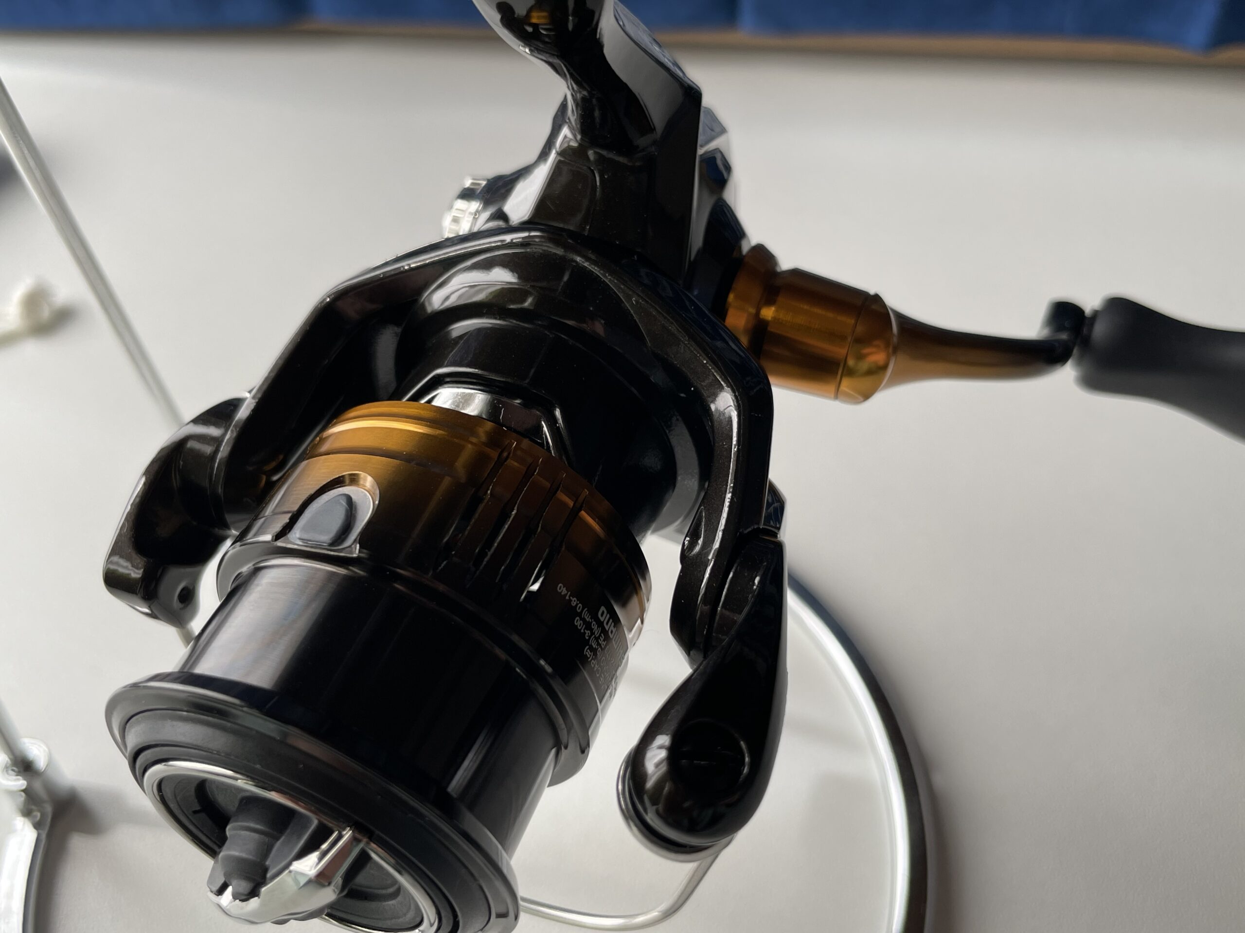 Amazon.com : Shimano C2000SSPG Spinning Reel 22 Soare BB