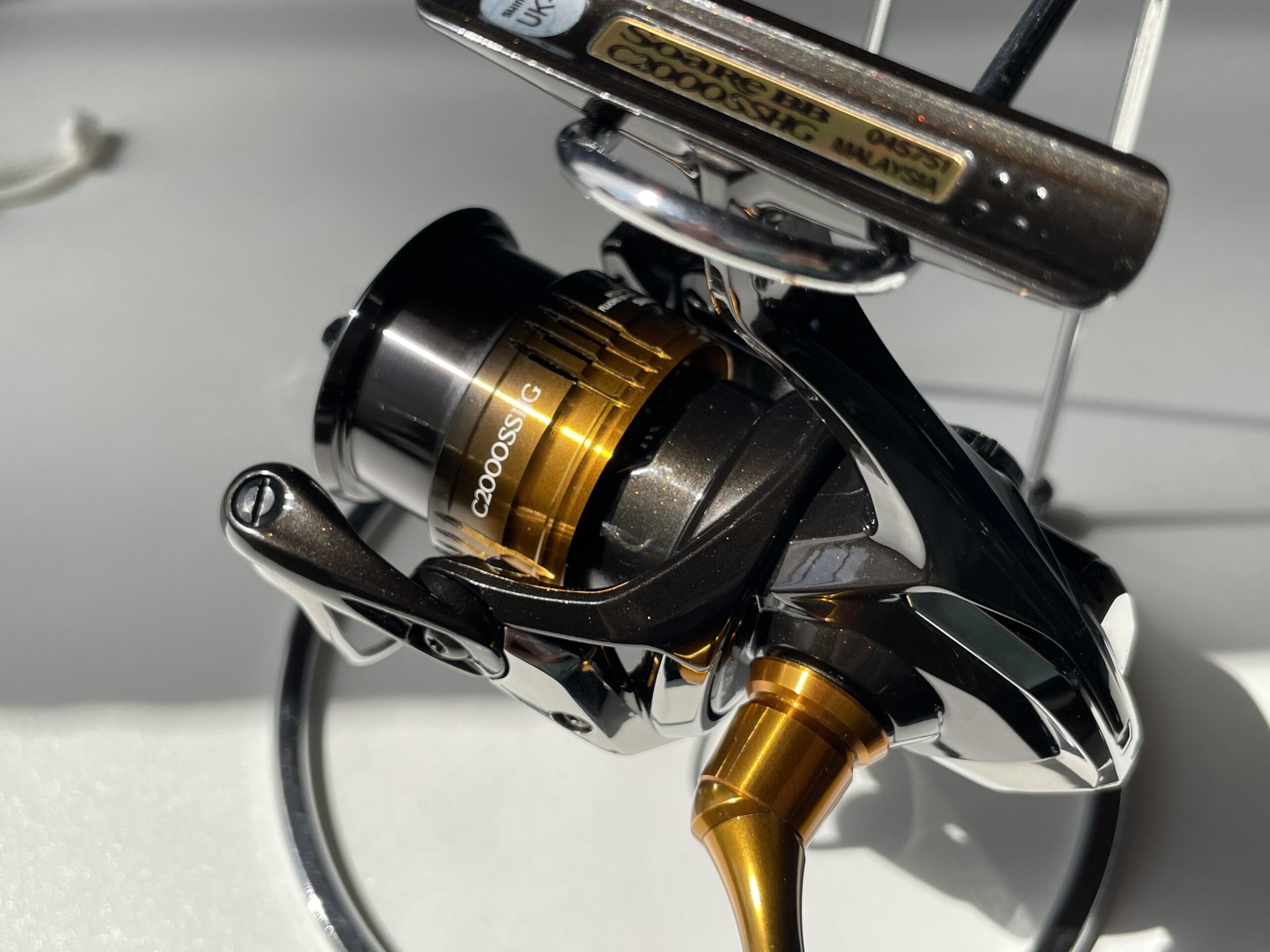 Amazon.com : Shimano C2000SSPG Spinning Reel 22 Soare BB